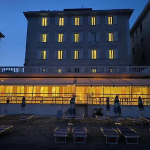 Hotel Savoy